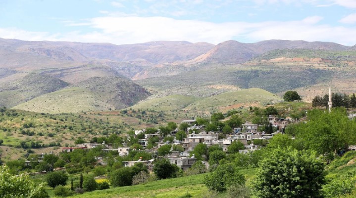 Tepe çökünce iki köyün manzarası değişti