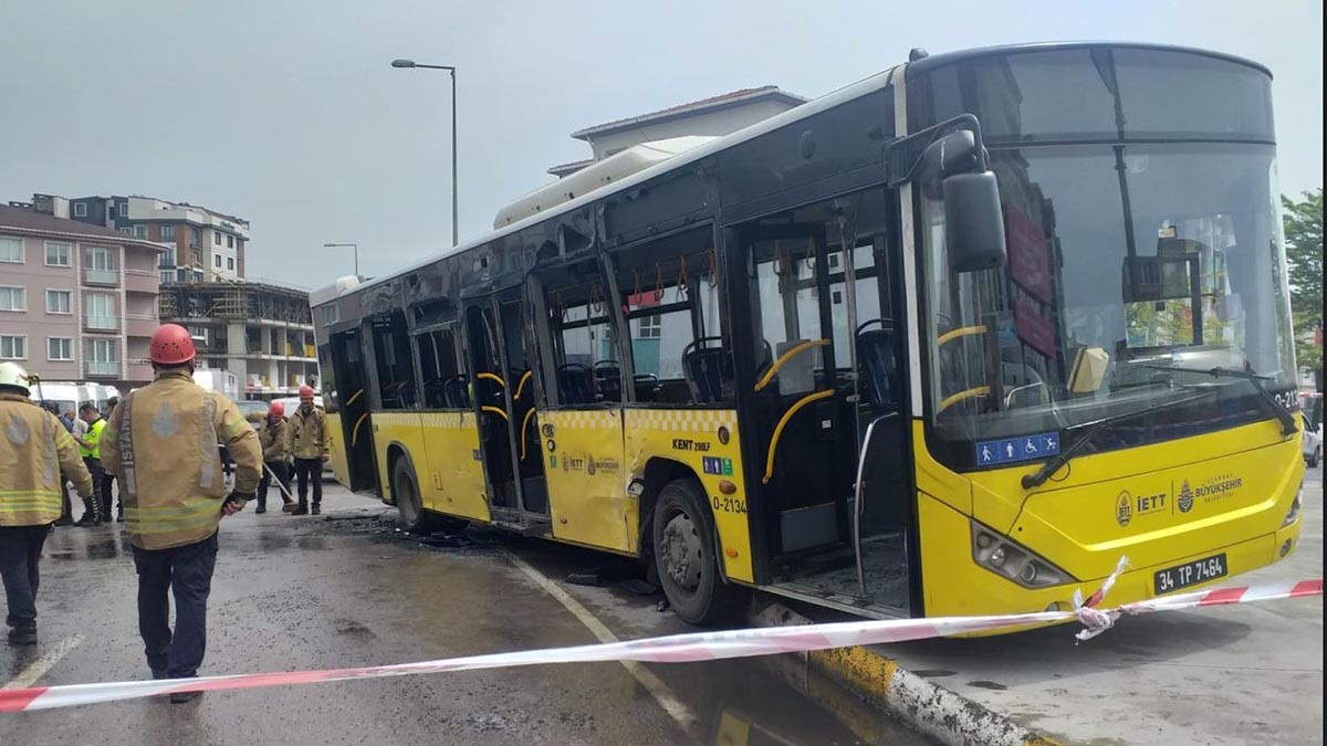 Pendik'te tır ile İETT otobüsünün çarpıştığı kazada 5 kişi yaralandı