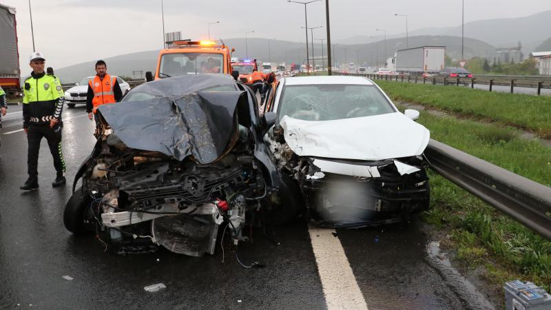 Anadolu Otoyolu'nda kaza: Yaralılar var