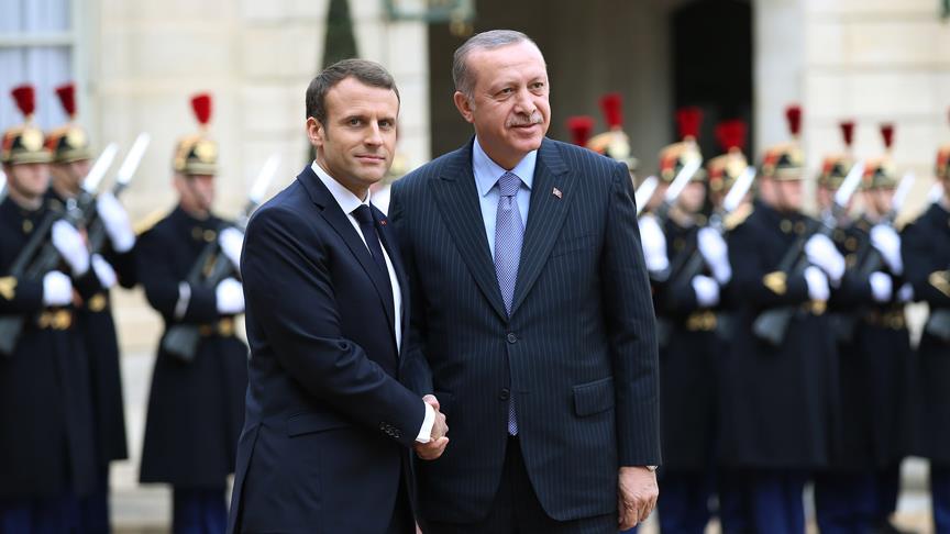 Erdoğan, Macron ile telefonda görüştü