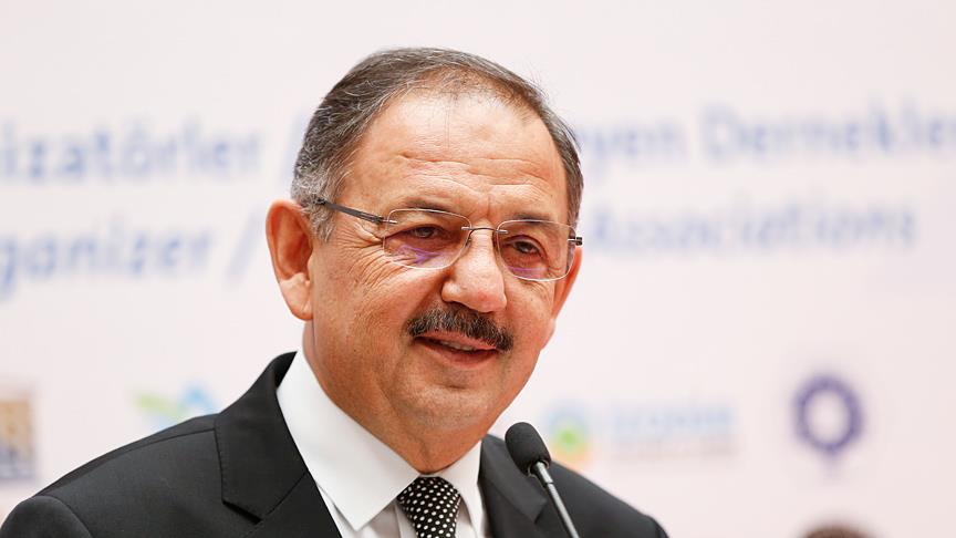 "Yasalar çıktıktan sonra yılda 500 bin konutu değiştireceğiz"