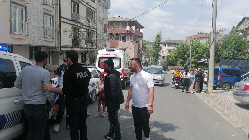 8 yaşındaki çocuğa otomobil çarptı