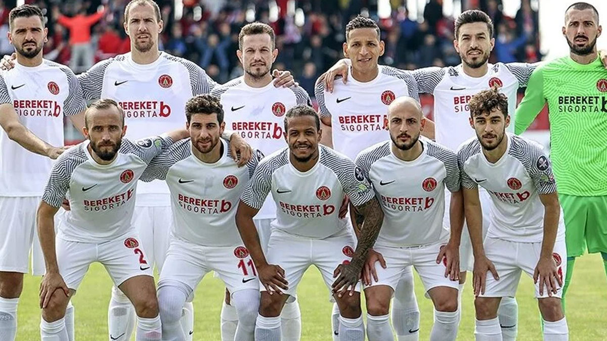 Ümraniyespor 1. Lig’e düştü