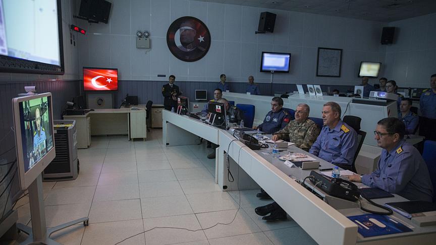 Akar, koordinasyon merkezinde incelemelerde bulundu