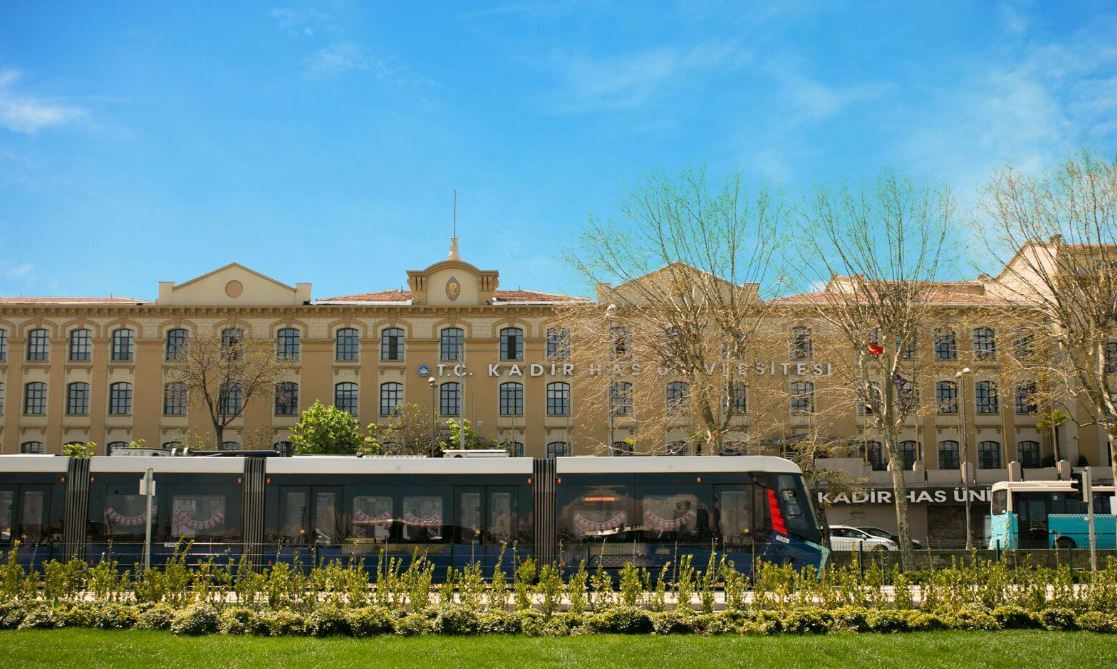 Kadir Has Üniversitesi öğretim görevlisi alacak.