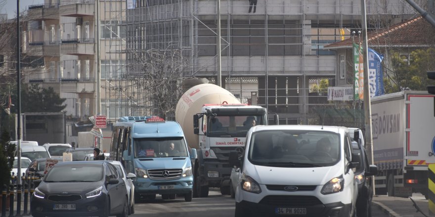 Ankara Caddesi’nin trafik yükü azalıyor