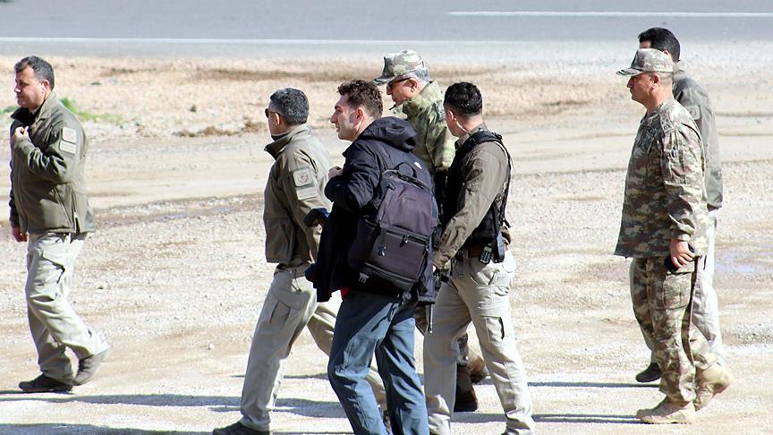 Genelkurmay Başkanı Akar Suriye sınırında