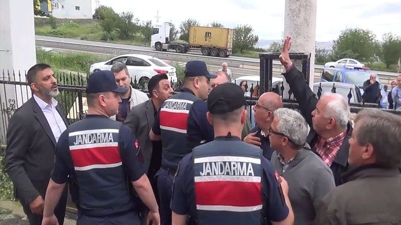 Site sakinleri ile firma yetkilileri arasında arbede