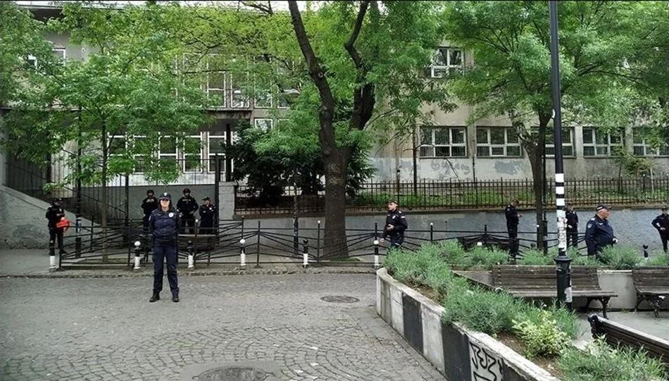 Okullar bomba ihbarı nedeniyle boşaltıldı