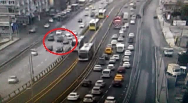 Zincirleme kazaya sebep olan sürücü yakalandı