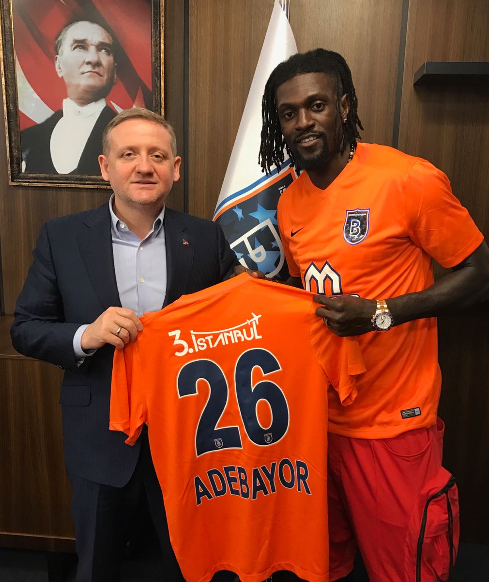 Adebayor Resmen Başakşehir'de