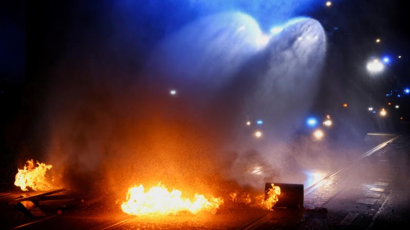 Solcu kadının hapse atılması kenti ayağı kaldırdı