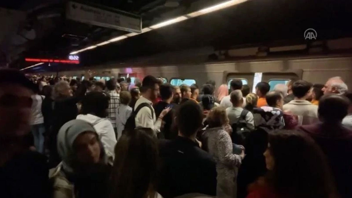 Haliç Köprüsü'ndeki çalışma nedeniyle metro seferlerinde aksama yaşandı