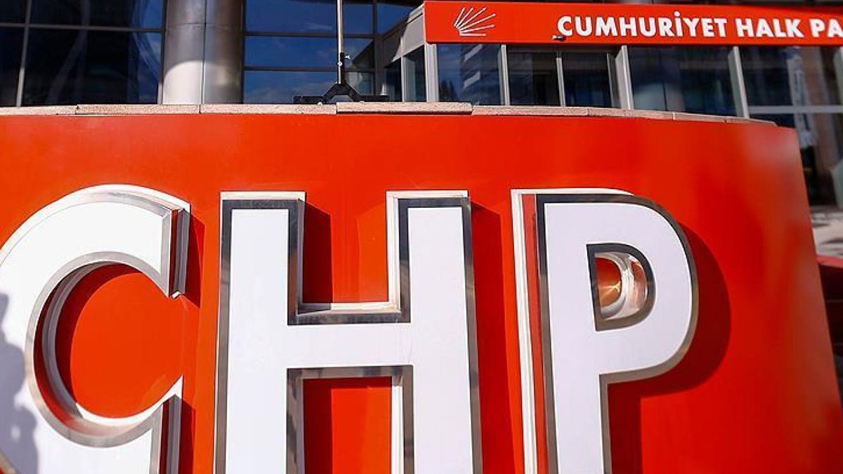 CHP'de istifa!