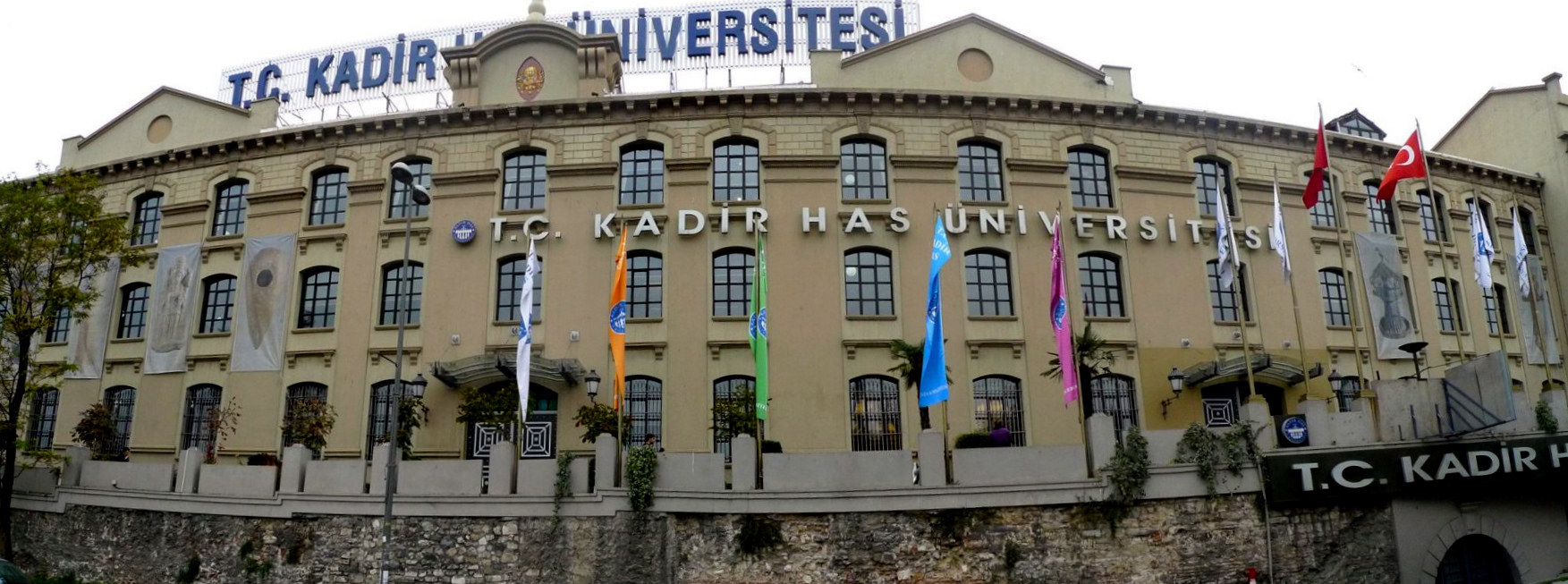 Kadir Has Üniversitesi öğretim üyesi alıyor