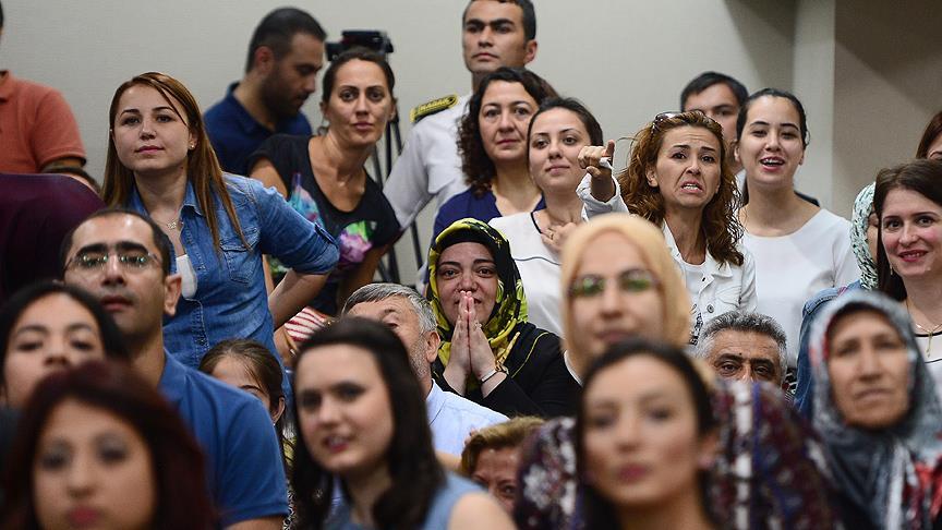 Ücretli öğretmenlerden "kadro" talebi