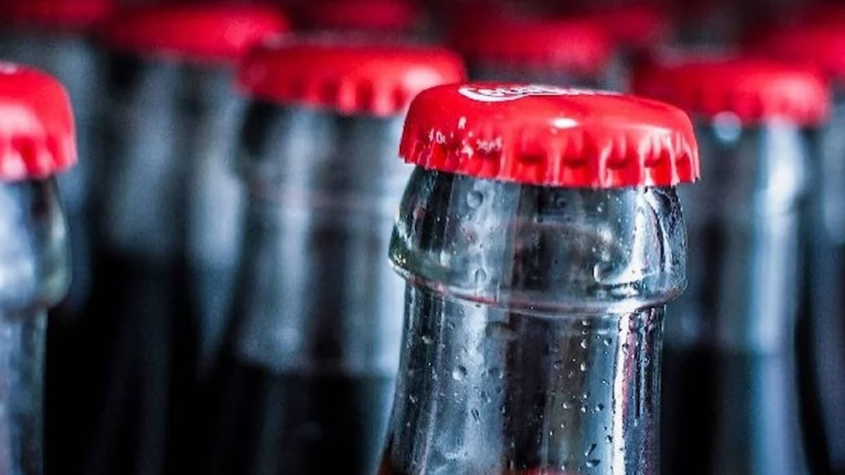 Kolaya zam geldi: 330 ml'lik kutu şişeler 18 TL oldu