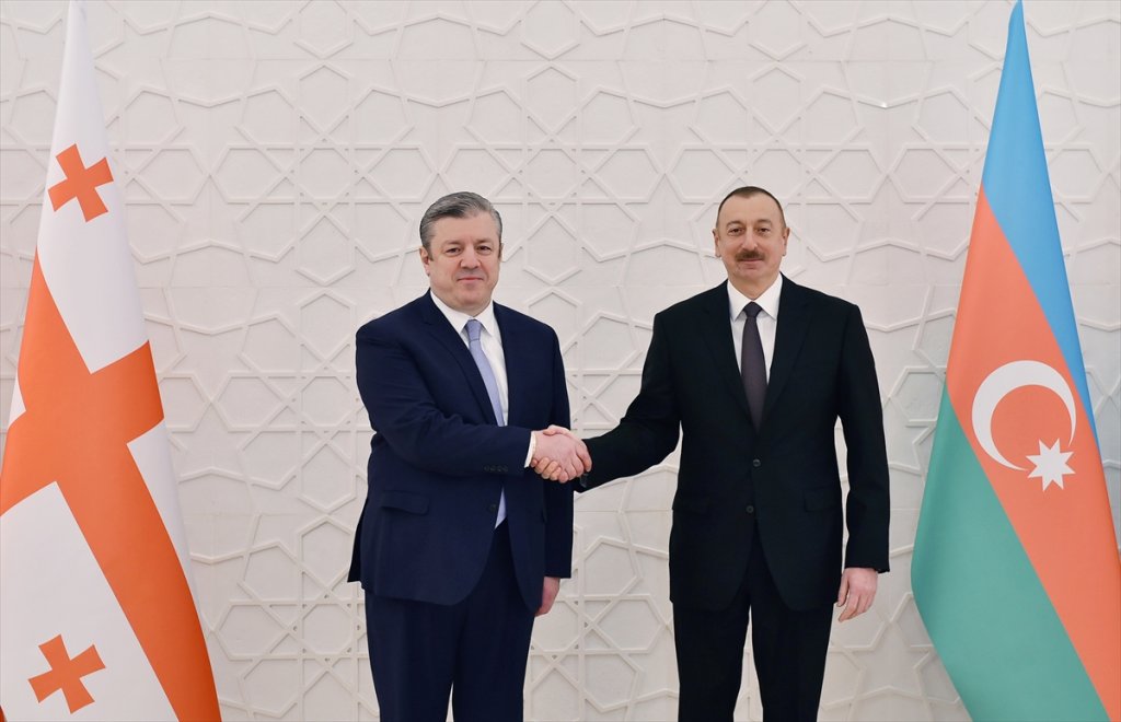 Kvirikaşvili, Aliyev'le görüştü