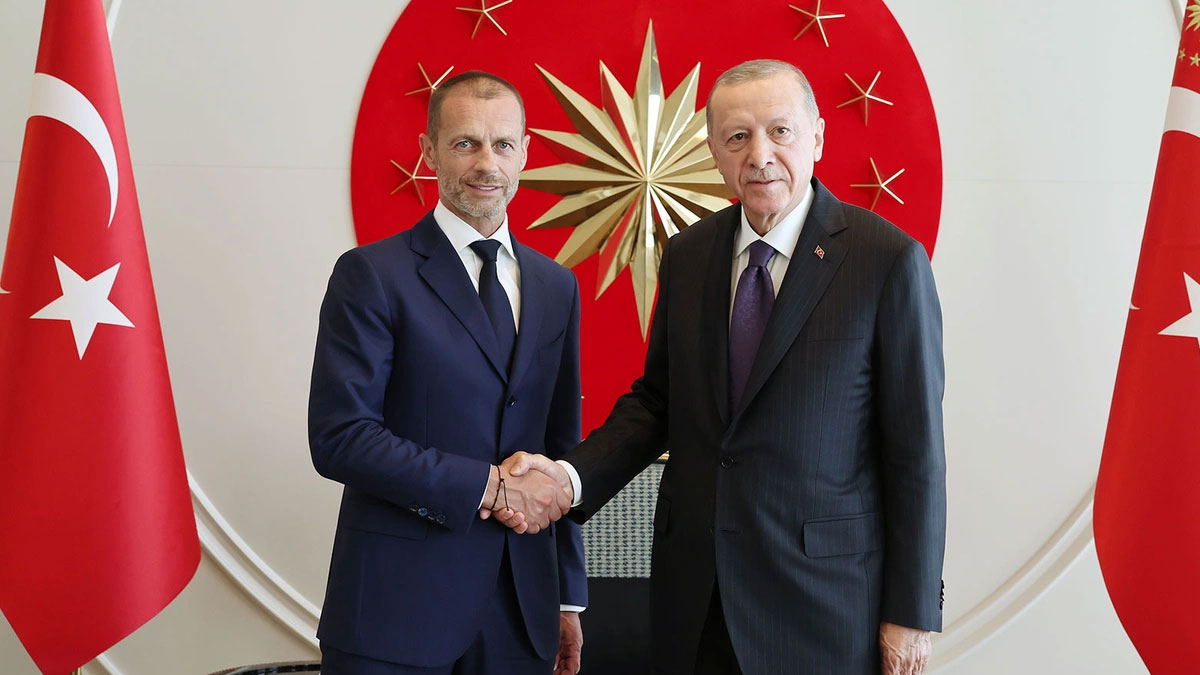 Cumhurbaşkanı Erdoğan, UEFA Başkanı Caferin ile görüştü