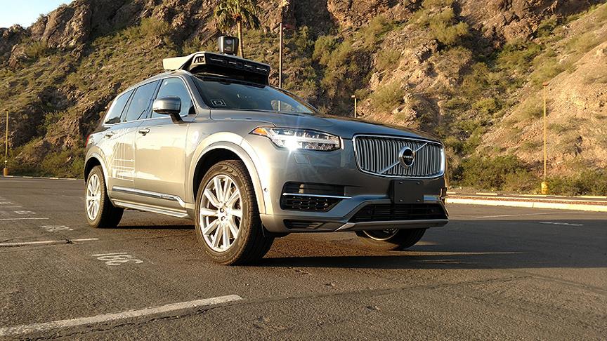 Uber'in sürücüsüz aracı yaya ölümüne neden oldu