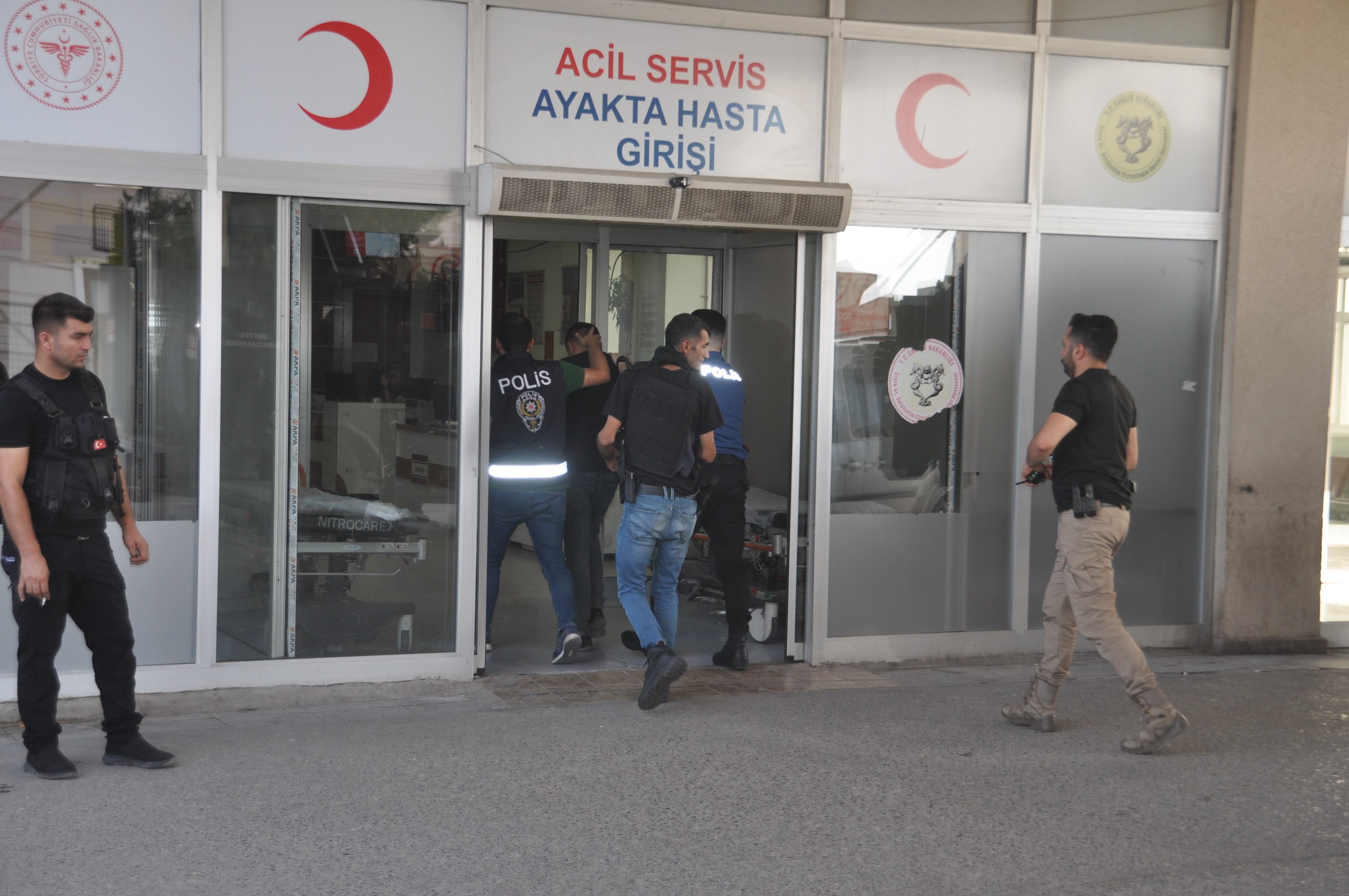 Şırnak'ta uyuşturucu operasyonu: 65 gözaltı