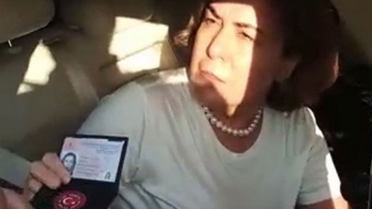 AKP'li milletvekilinin küfür ettiği 2 polis memuru meslekten ihraç edildi