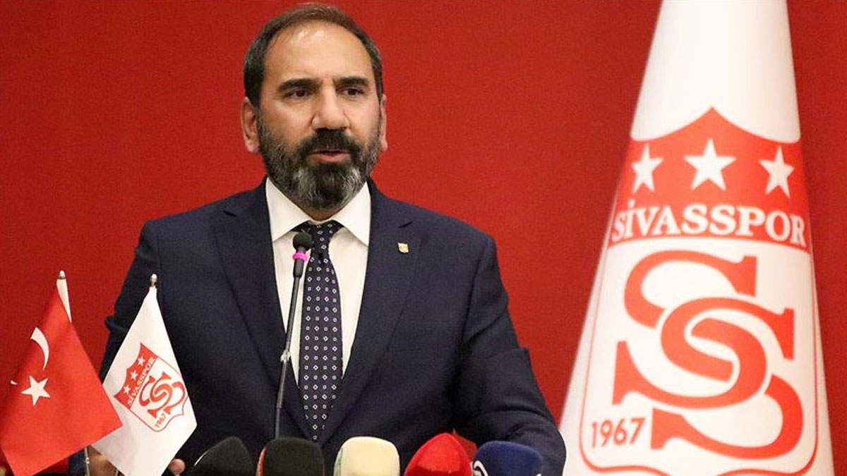 Sivasspor'da Mecnun Otyakmaz yeniden başkan seçildi