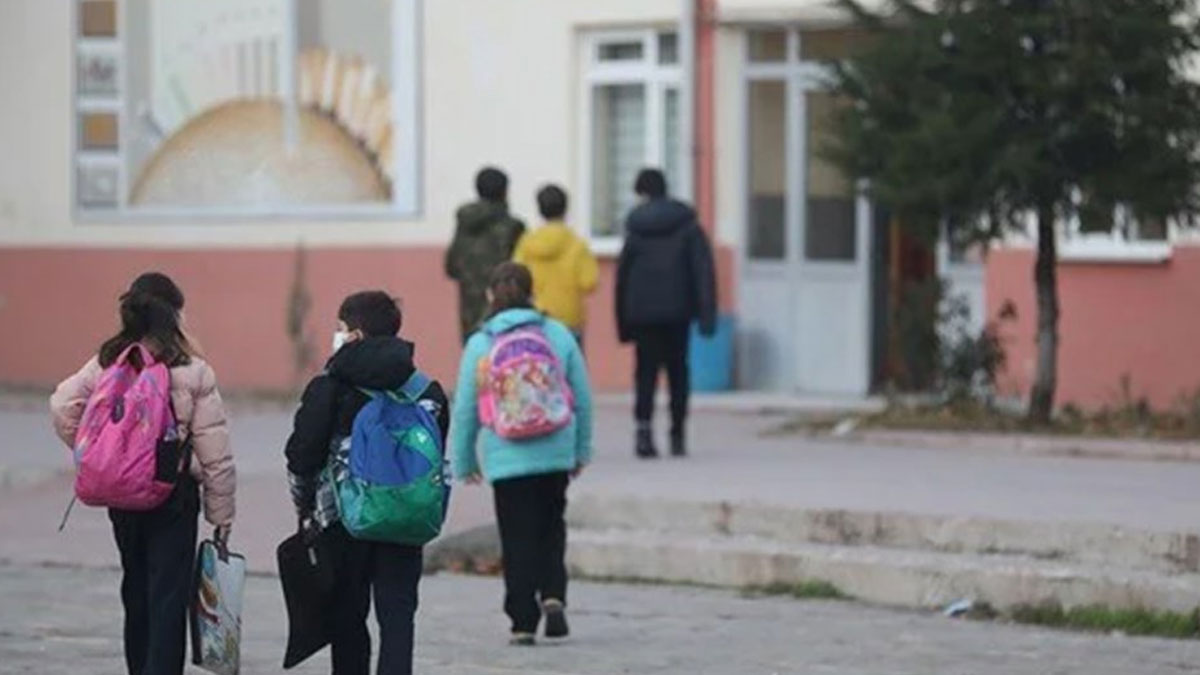 Bakan Tekin: 1 Eylül itibarıyla Kahramanmaraş'ta eğitim sorunsuz başlayacak