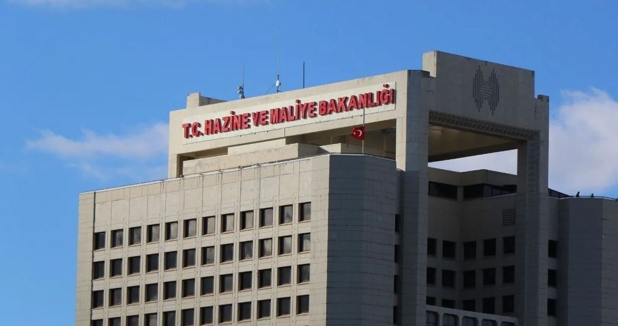 Hazine 2 ihaleyle yaklaşık 50 milyar lira borçlandı