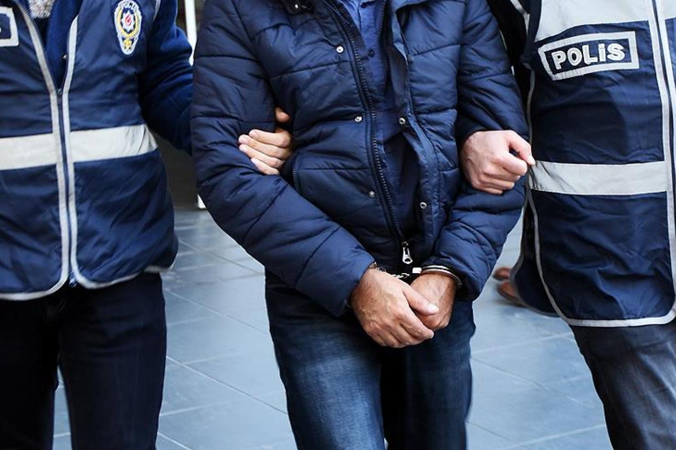Gri listede aranan FETÖ yöneticisi tutuklandı