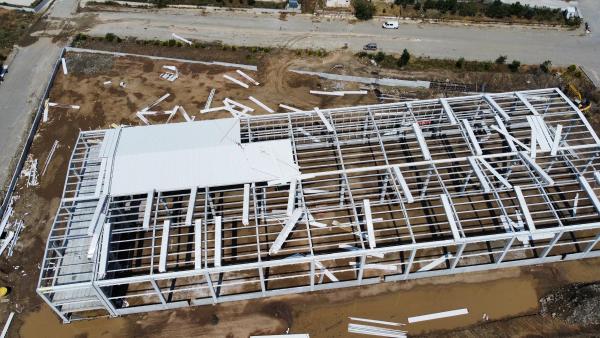 12 metre yüksekten düşen işçi öldü