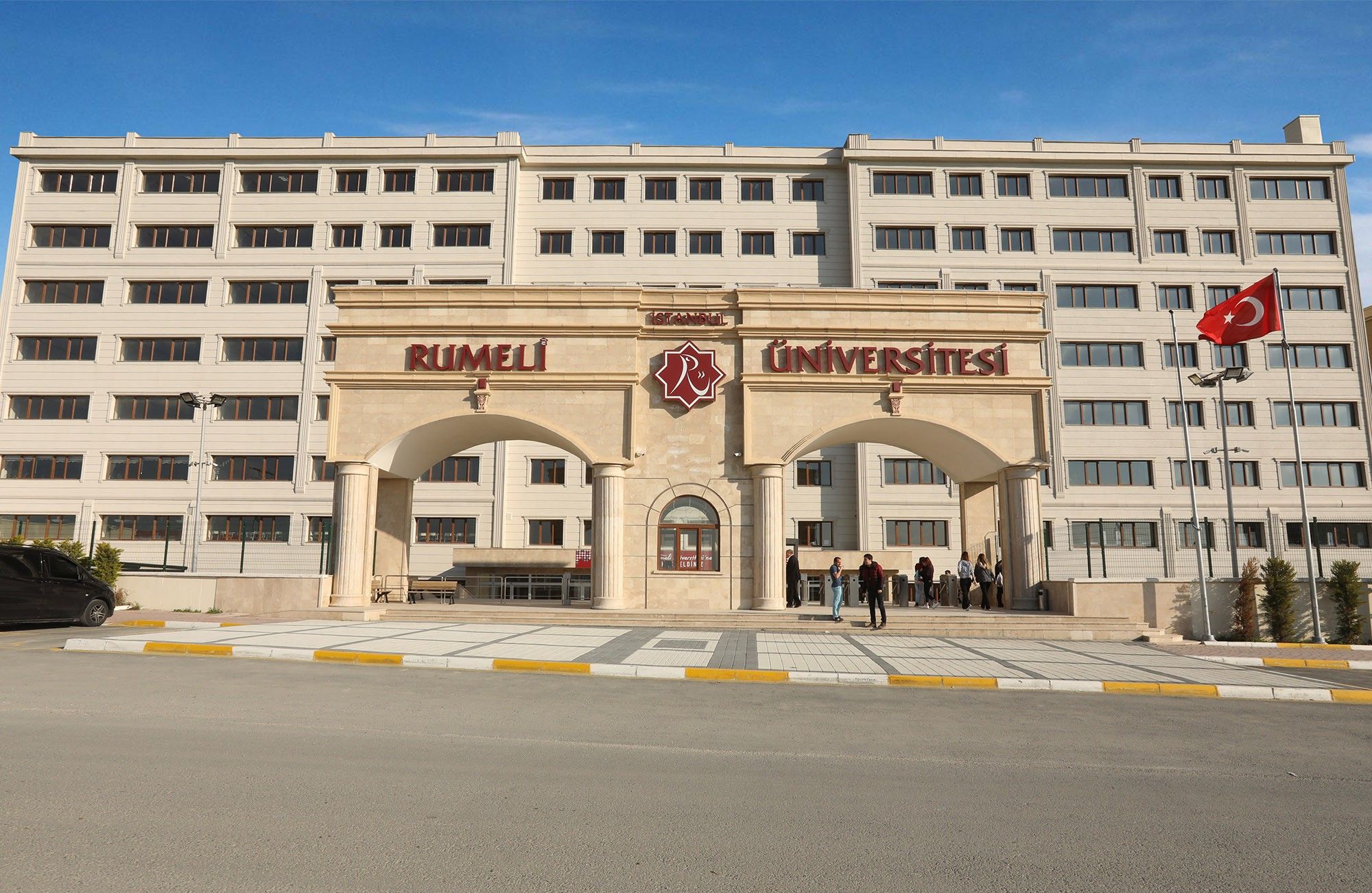 İstanbul Rumeli Üniversitesi öğretim üyesi ve öğretim elemanı alıyor