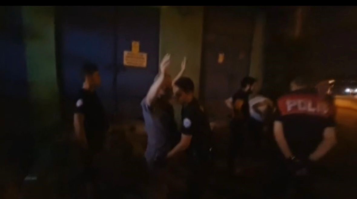 Eğlence mekanlarına operasyon düzenlendi