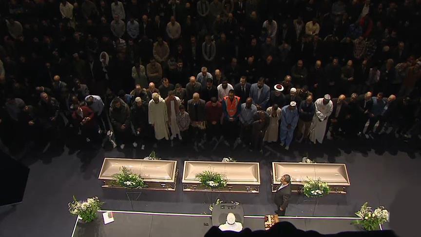 Cami saldırısında yaşamını yitirenler için tören düzenlendi