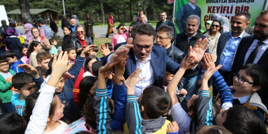 Minik öğrencilerden minik kuşlara yuva