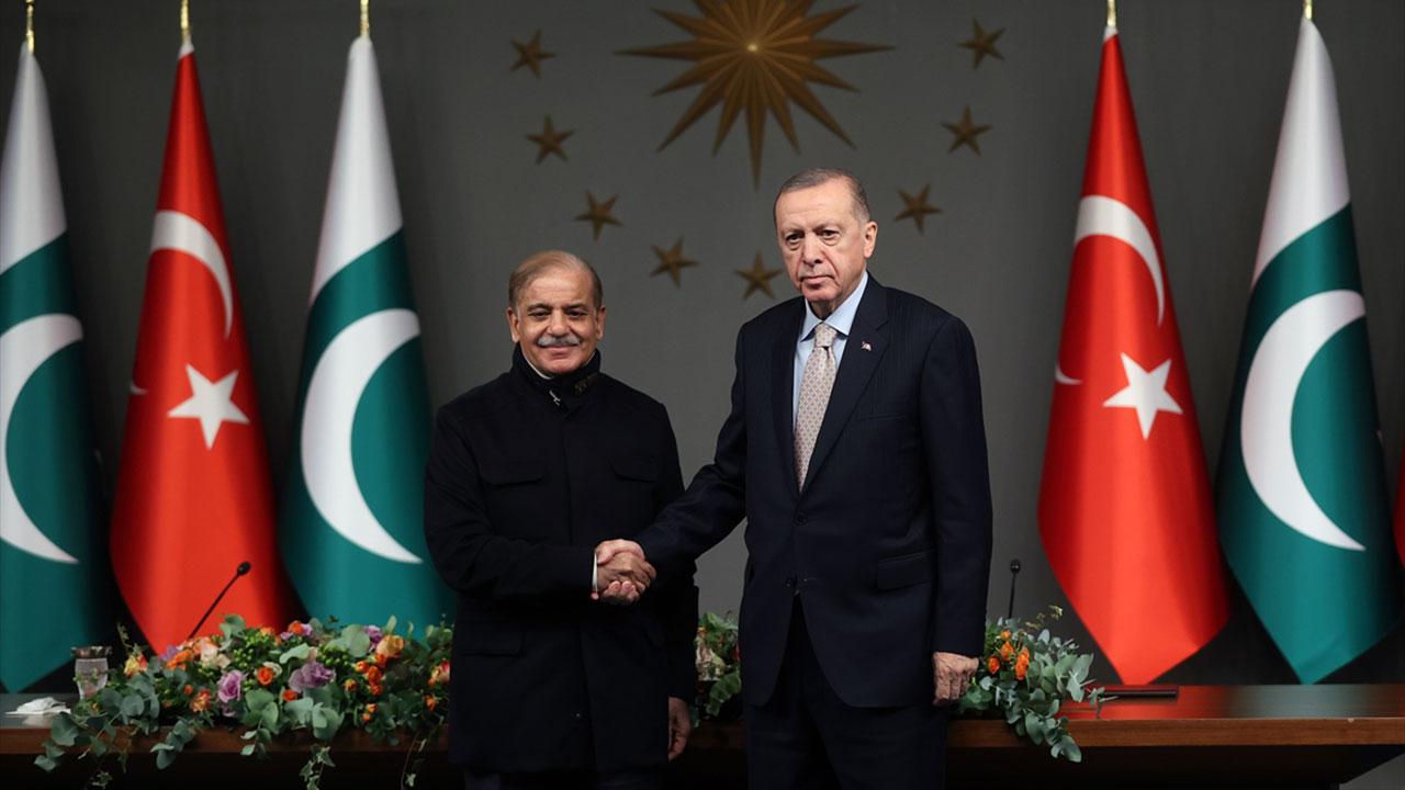 Cumhurbaşkanı Erdoğan Pakistan Başbakanı ile görüştü