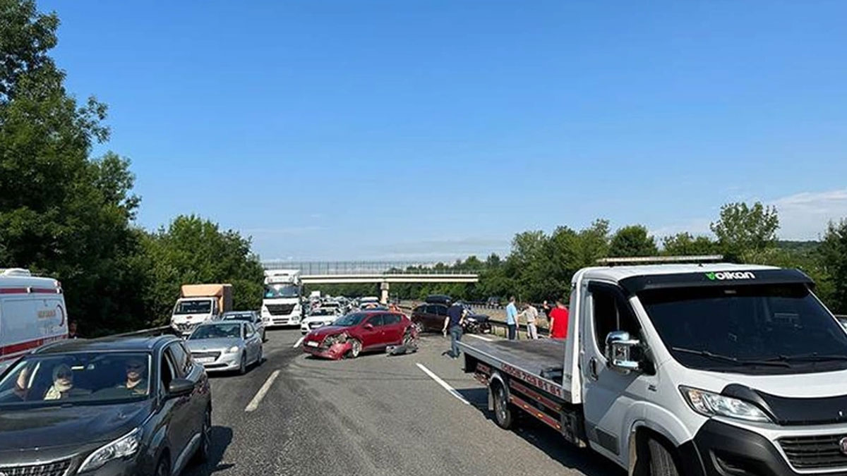 Anadolu Otoyolu'nda zincirleme trafik kazası