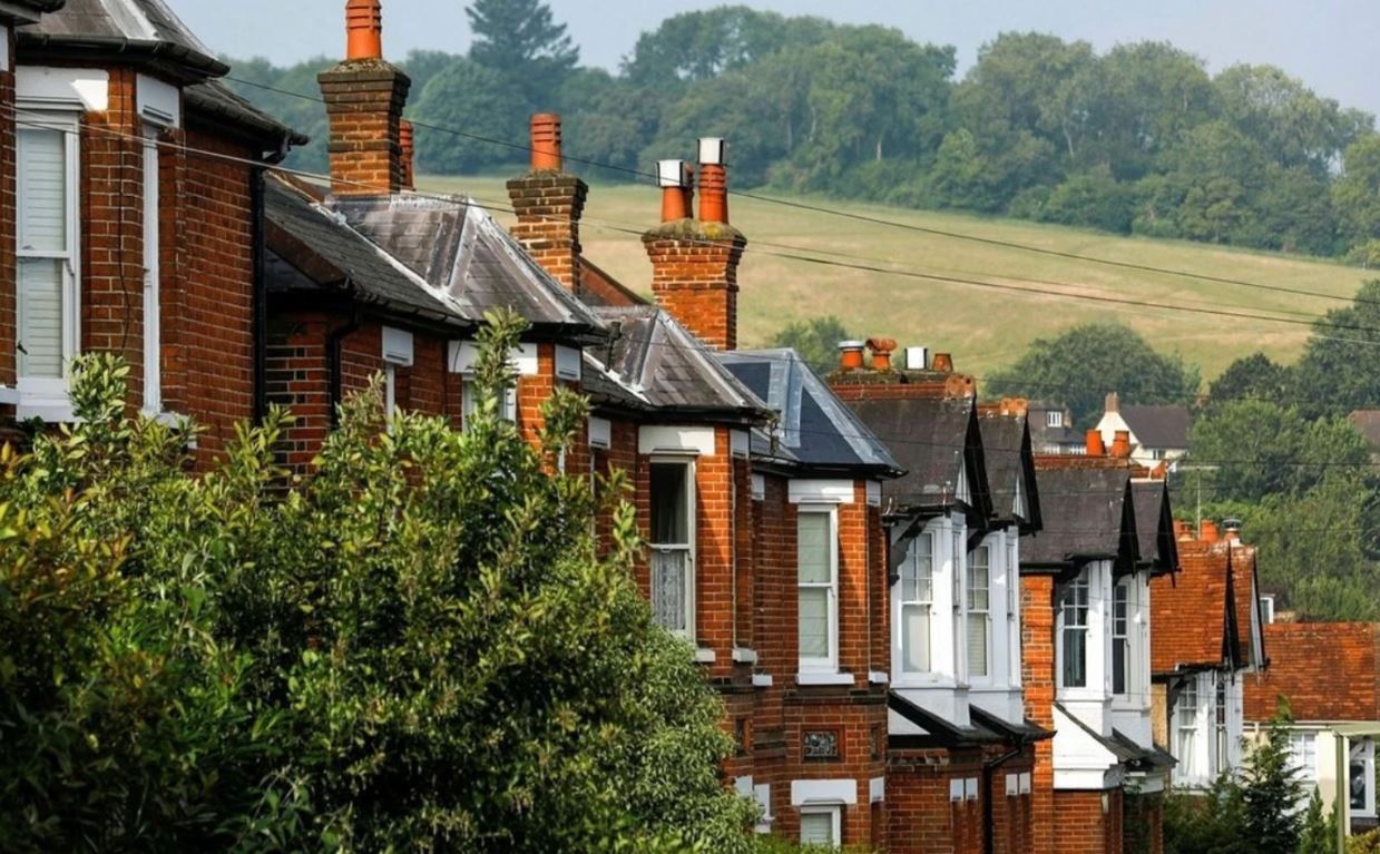 İngiltere’de 5 yıllık sabit konut kredisi faizi yüzde 6’yı aştı