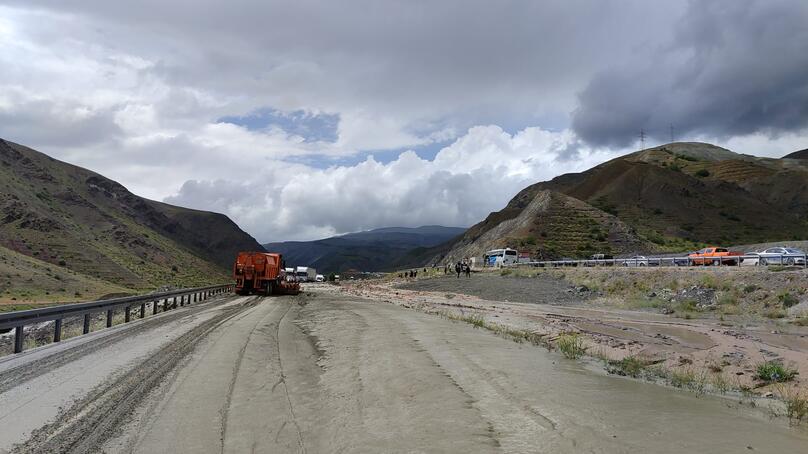 Erzincan-Sivas kara yolu ulaşıma kapandı