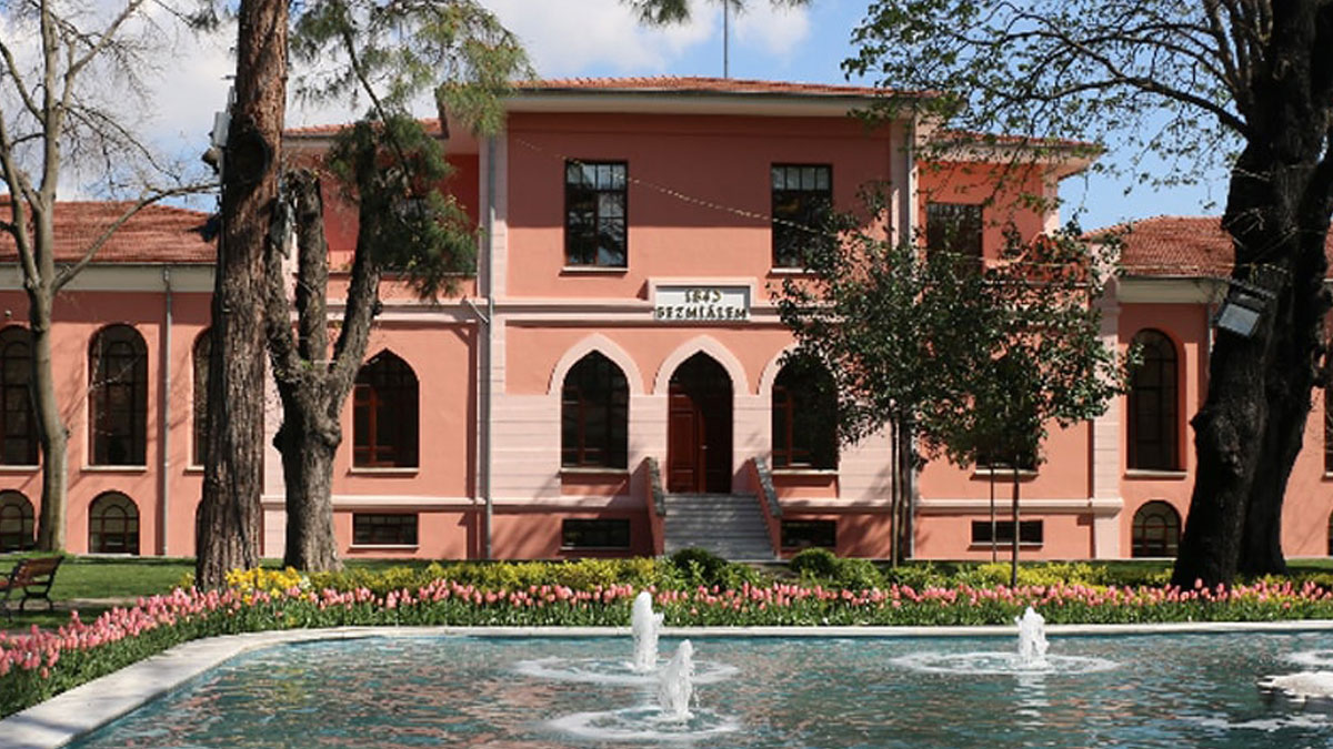 Bezmiâlem Vakıf Üniversitesi'ne öğretim üyesi alınacak