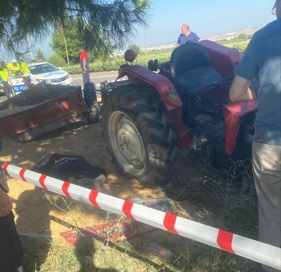 Denizli'de tır ile traktör çarpıştı: 1 ölü