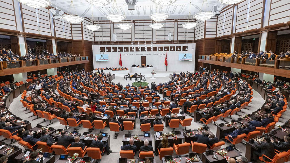 TBMM Başkanı Kurtulmuş, Genel Kurulu toplantıya çağırdı