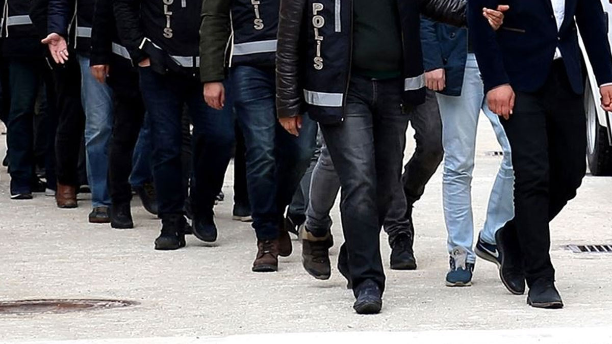 Şırnak'ta peş peşe operasyonlar: 37 gözaltı