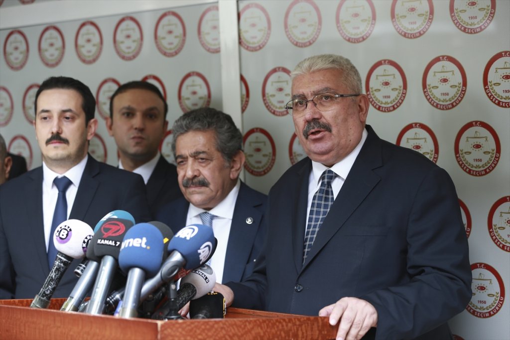 MHP'nin aday listesi YSK'ya sunuldu