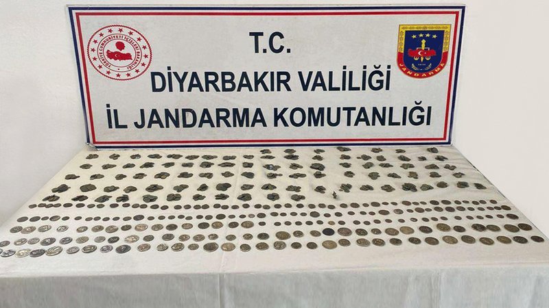 Tarihi eserleri 200 bin dolara satmaya çalıştılar