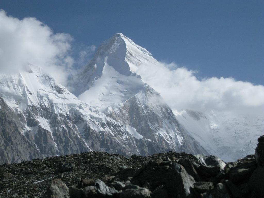 Tanrı Dağı'na tırmanan 4 dağcı kayıp