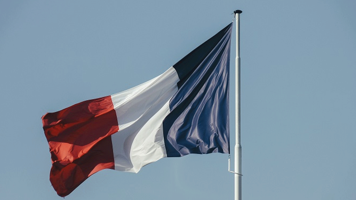 Darbenin ardından Fransa'dan Nijer'e yeni hamle