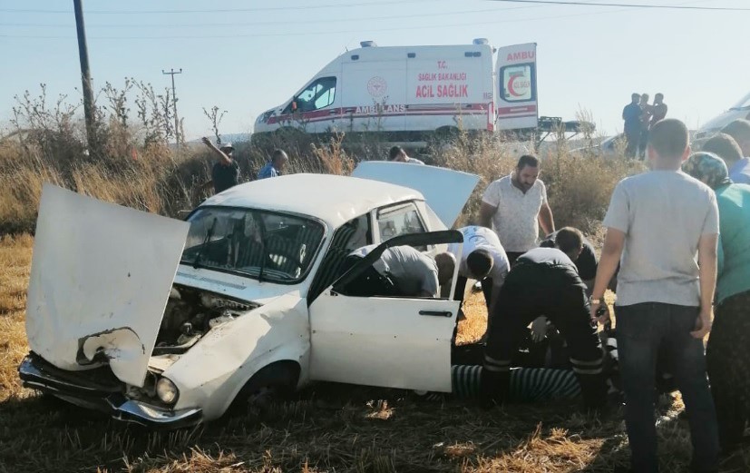 Kütahya'da trafik kazası: 2 yaralı