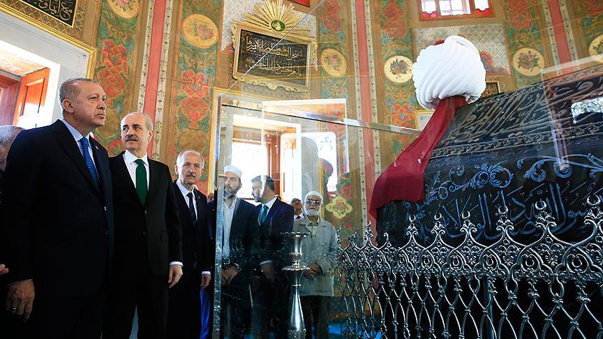 Fatih Sultan Mehmet'in türbesi açıldı