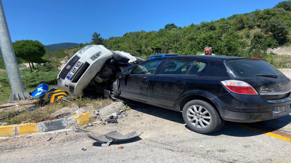 Trafik kazası 3 yaşındaki küçük çocuğu hayattan kopardı